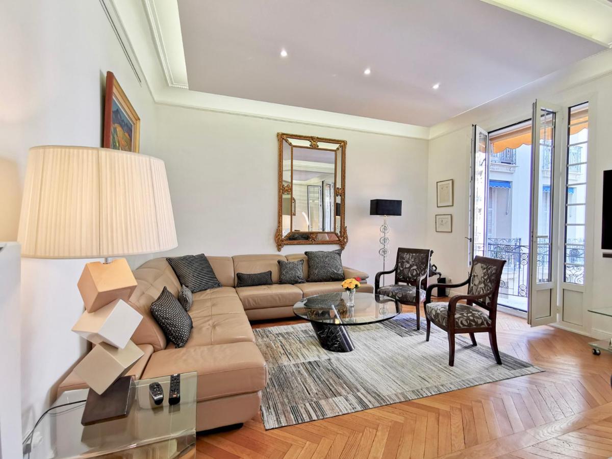 Luxury Baquis Apartment นีซ ภายนอก รูปภาพ