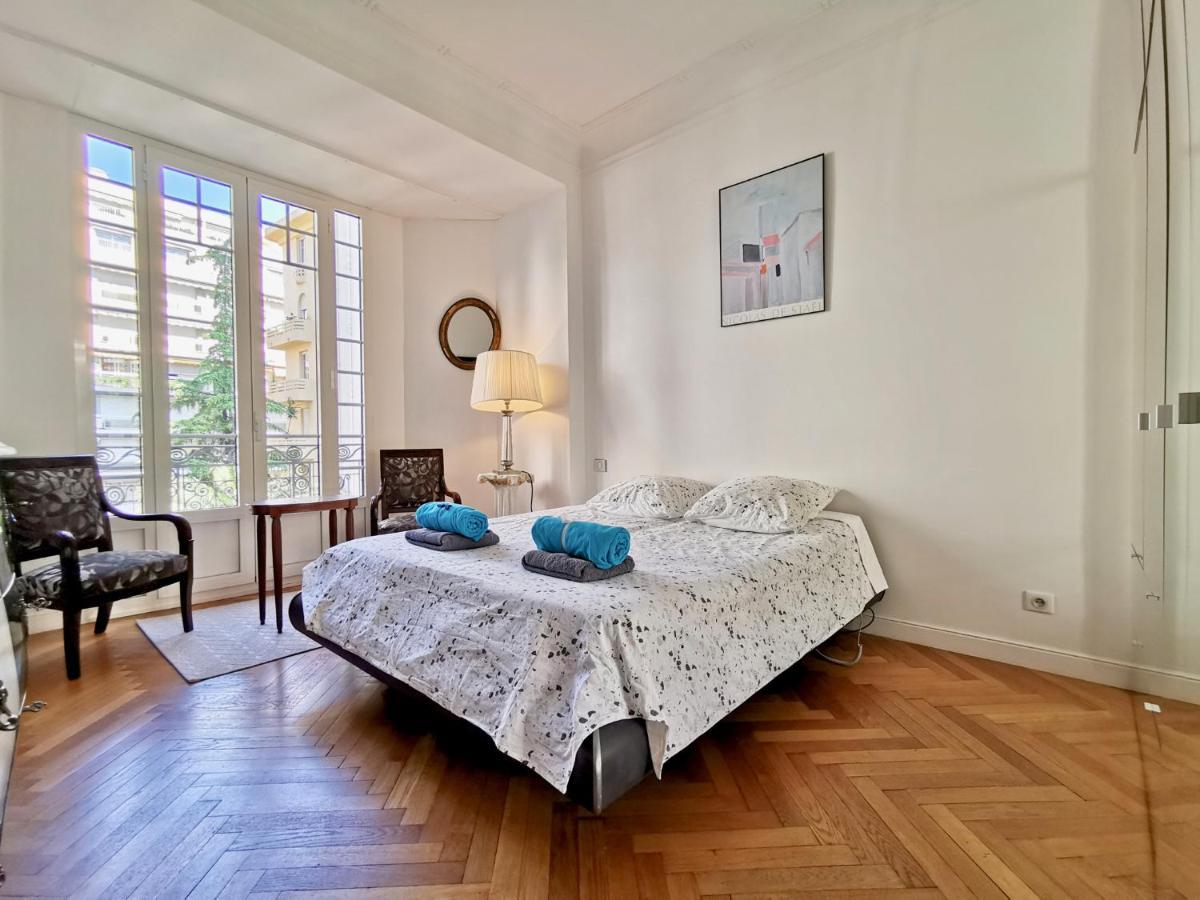 Luxury Baquis Apartment นีซ ภายนอก รูปภาพ